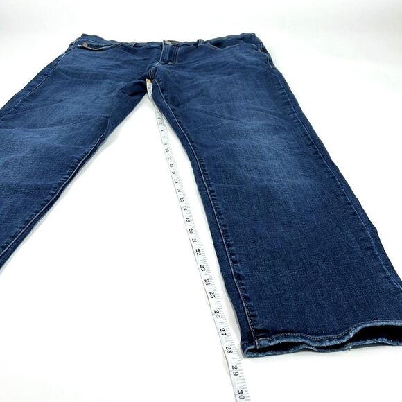 Lucky Brand 221 Straight Leg Jeans - Picture 4 of 11